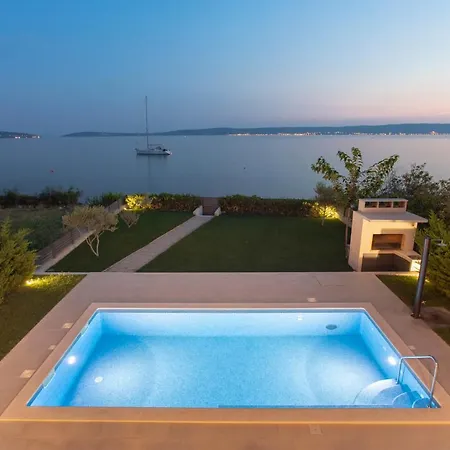 Blue Bay Villa *