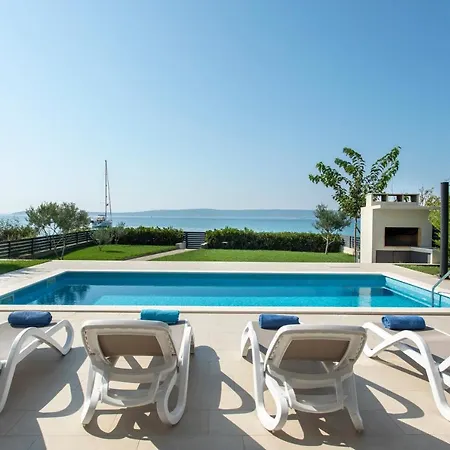Blue Bay Villa